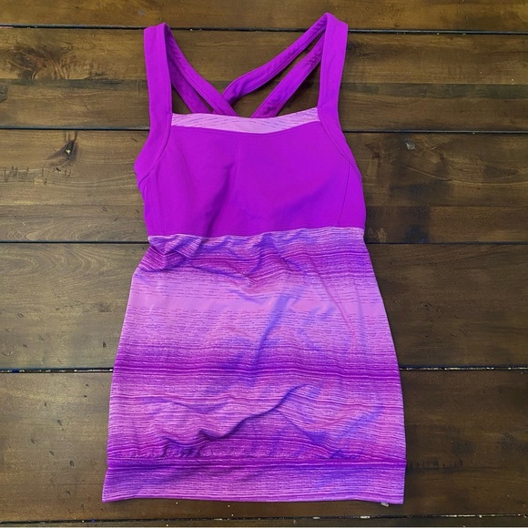 Athleta Top Women’s STRIDE CRUNCH & PUNCH TANK Purple Bra Support tank Size XS - Picture 1 of 6